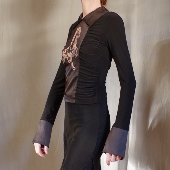 Top - Picture 2 of 2